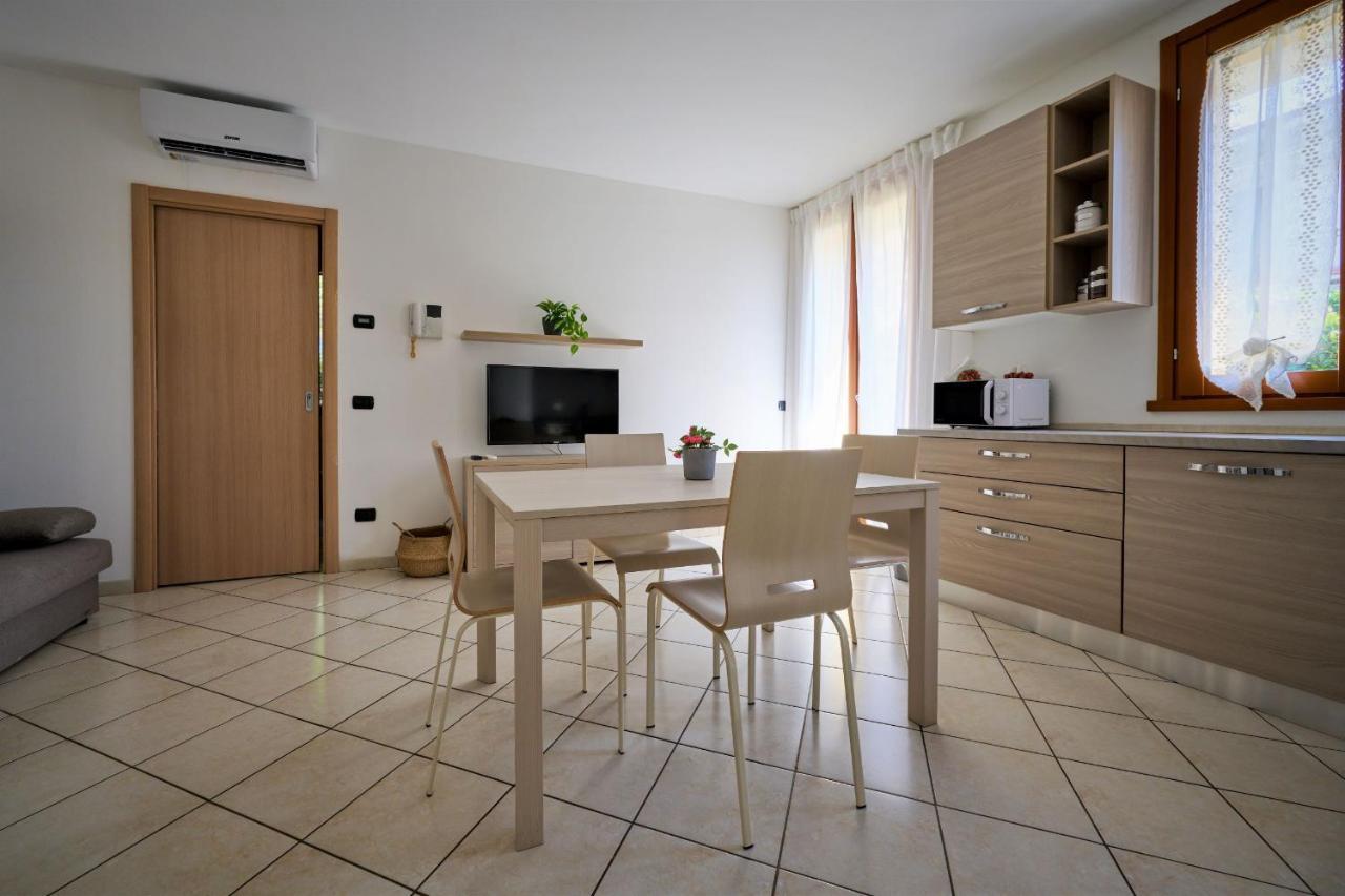 Ferienwohnung La Casa Dei Tigli - Bilocale Con Taverna E Giardino Gorgonzola Exterior foto